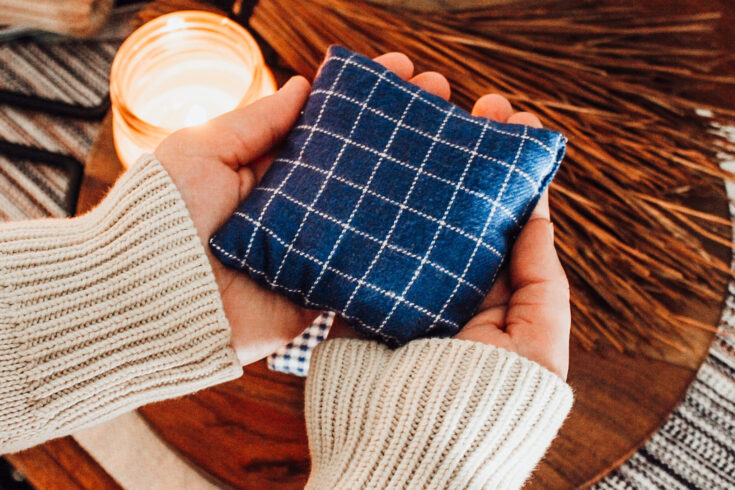 How to make reusable rice hand warmers - I Can Sew This